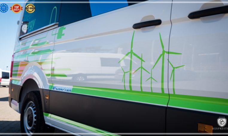 Electric_bus_9_passenger_eTaxi_eCrafter_Busprestige_green_energy
